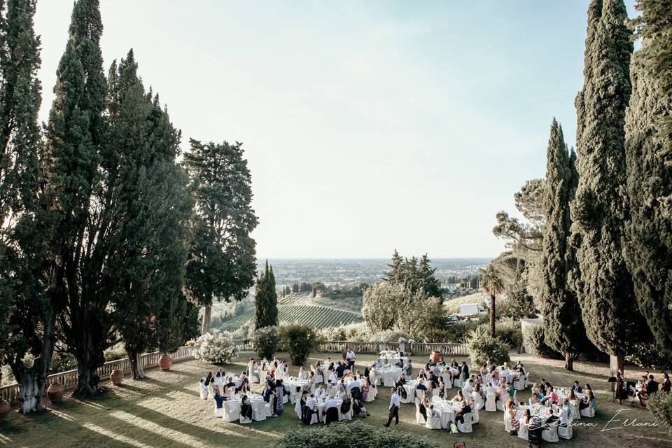 Pranzo in giardino