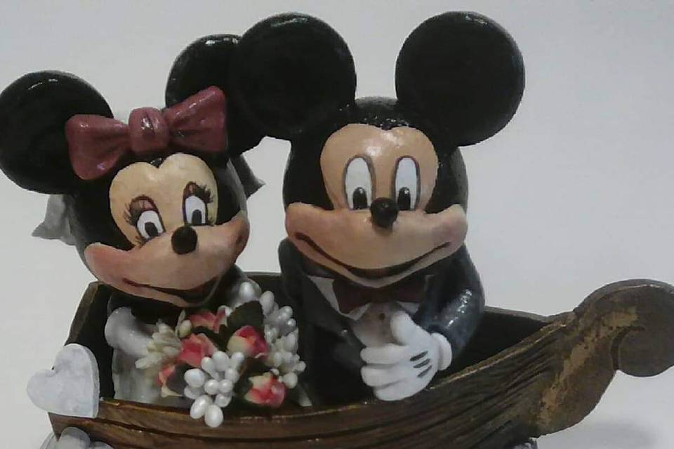 Cake topper