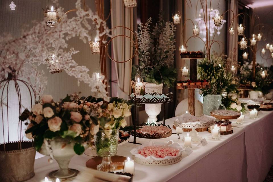 Winter Sweet Table