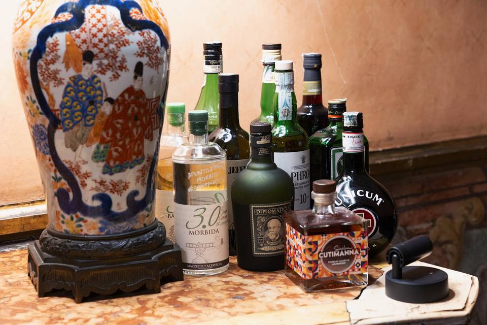 Bar catering