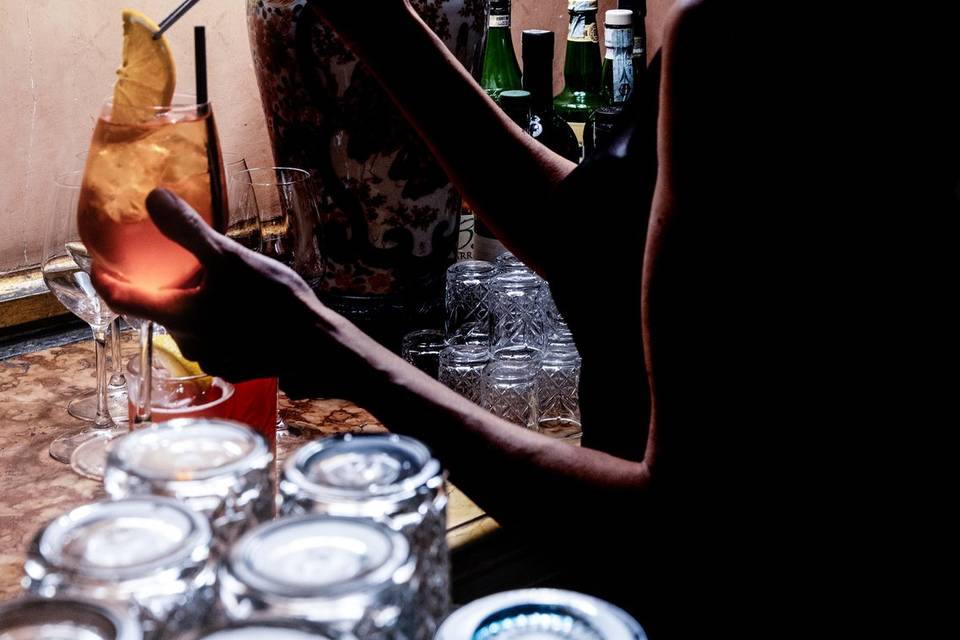 Bar catering