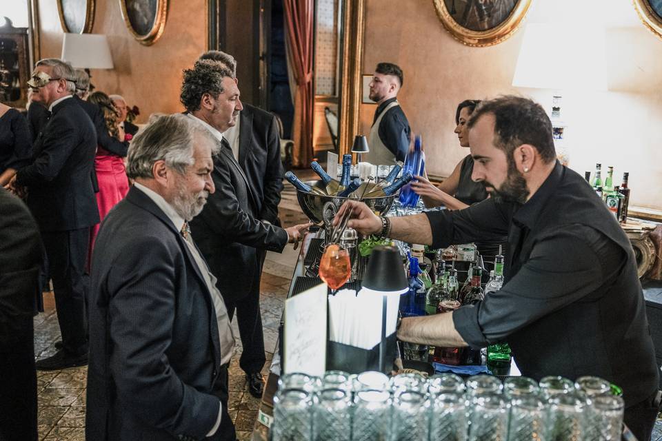 Bar catering