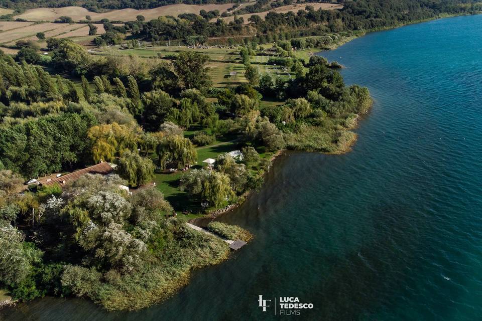 Tenuta dall'alto