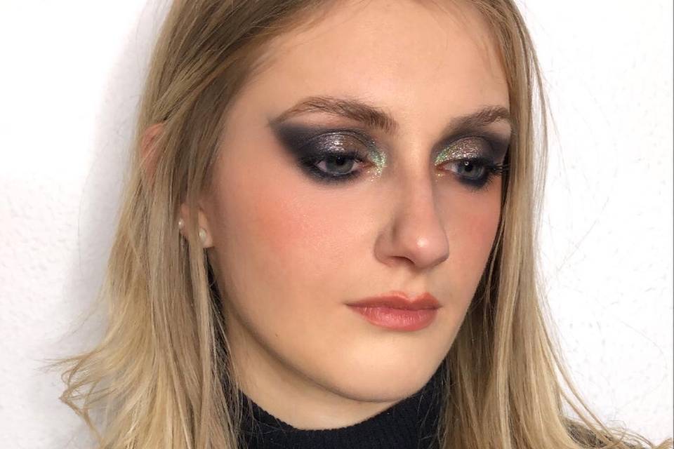 Bold makeup