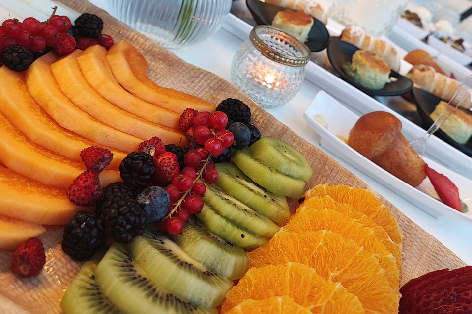 Buffet di Frutta e Dolci