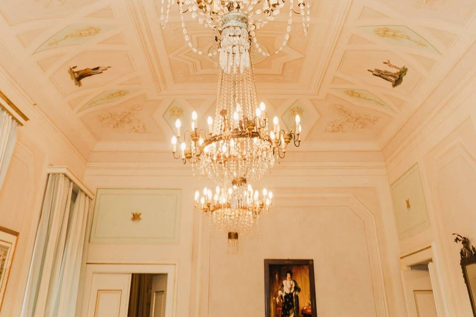 Sala Specchiohttps://cdn0.matr