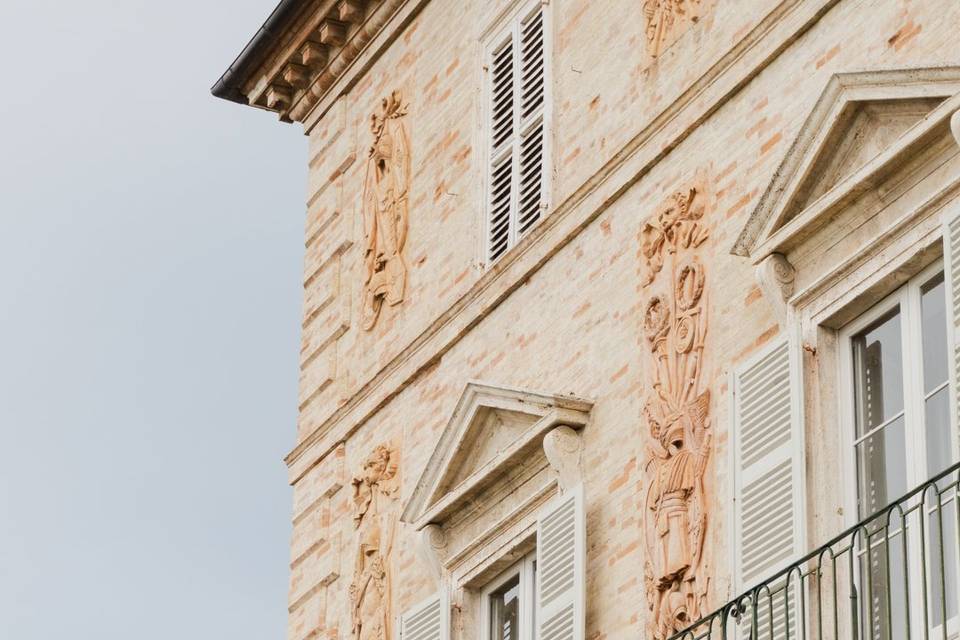 Balcone facciata principale
