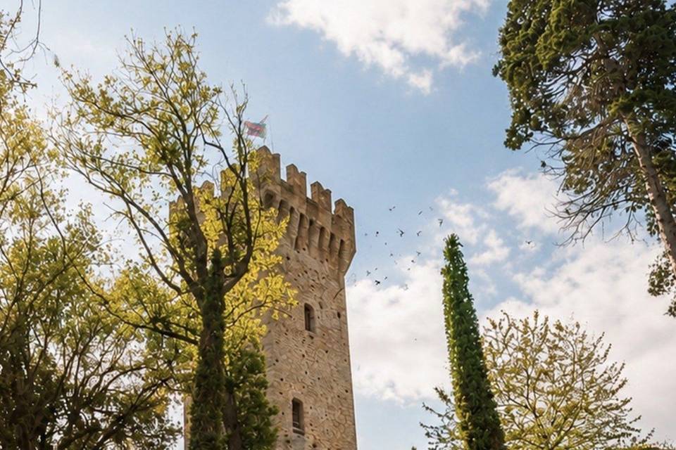 Il ninfeo con la torre