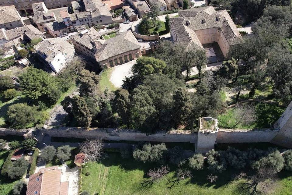 Vista dall'alto posteriore