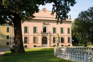 Villa Caramello