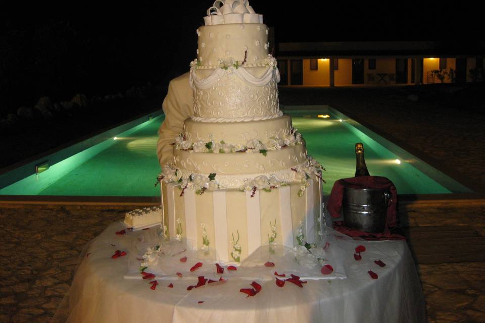 La torta in piscina