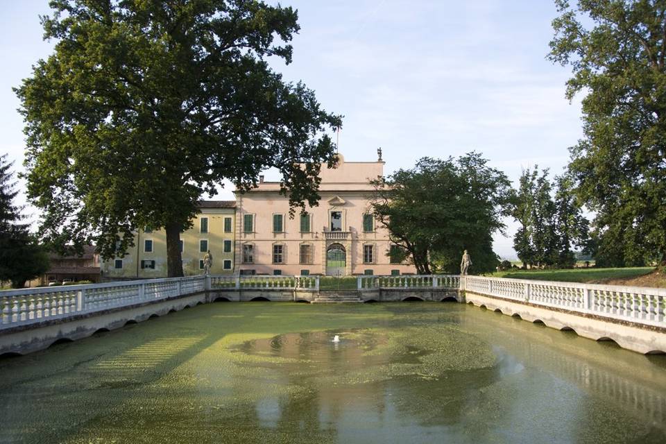 Villa Caramello