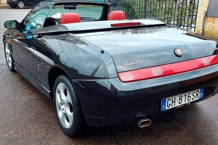 Alfa Romeo Spider