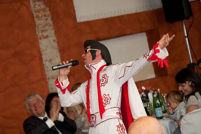 Elvis presley tra il pubblico