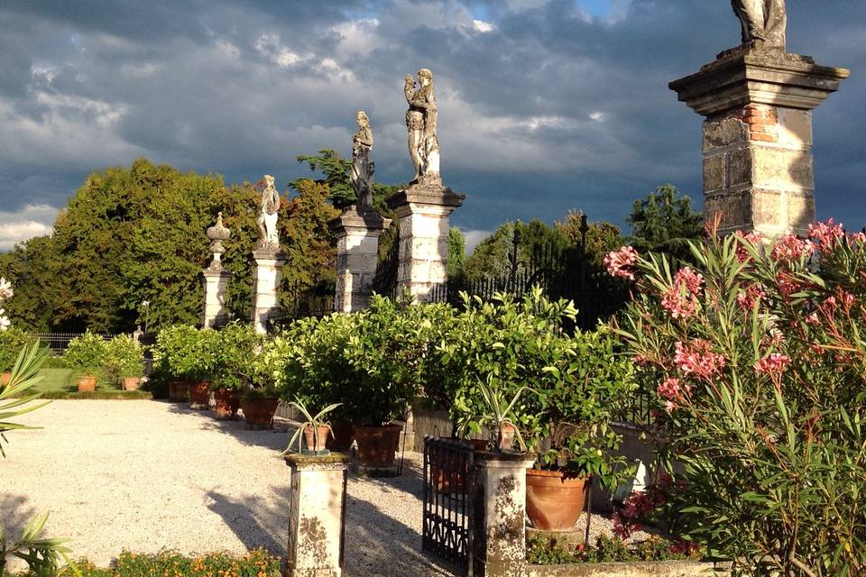 Statue di Flora e Bacco