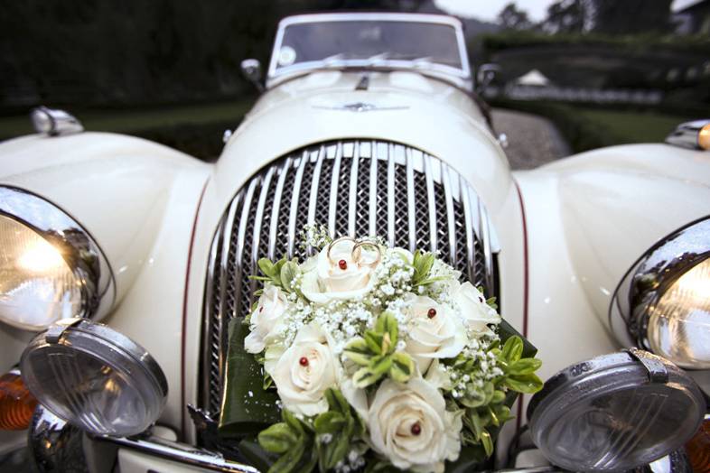 Auto con autista per matrimoni