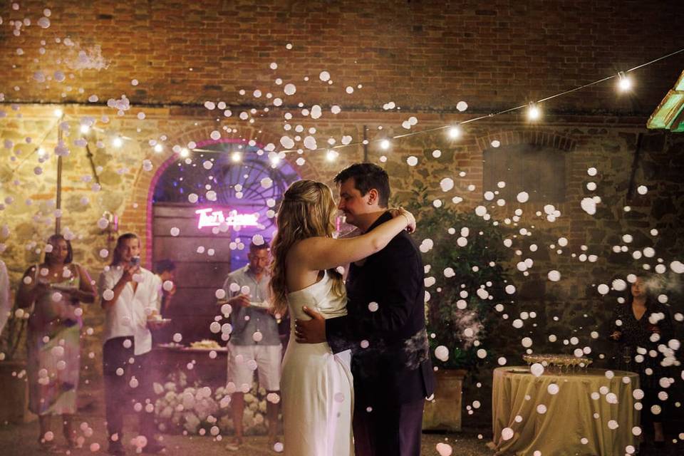 Bubble Fog Machine Wedding