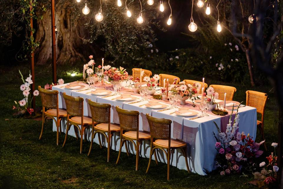 Vintage Bulbs wedding