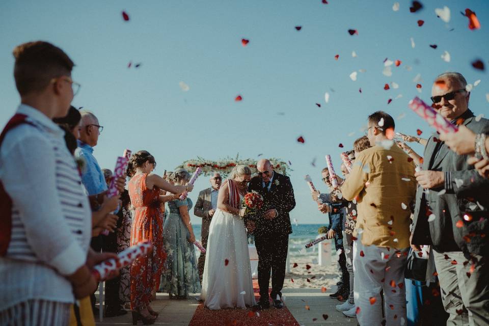 Wedding ceremony at the sea