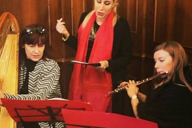 In trio con arpa e soprano