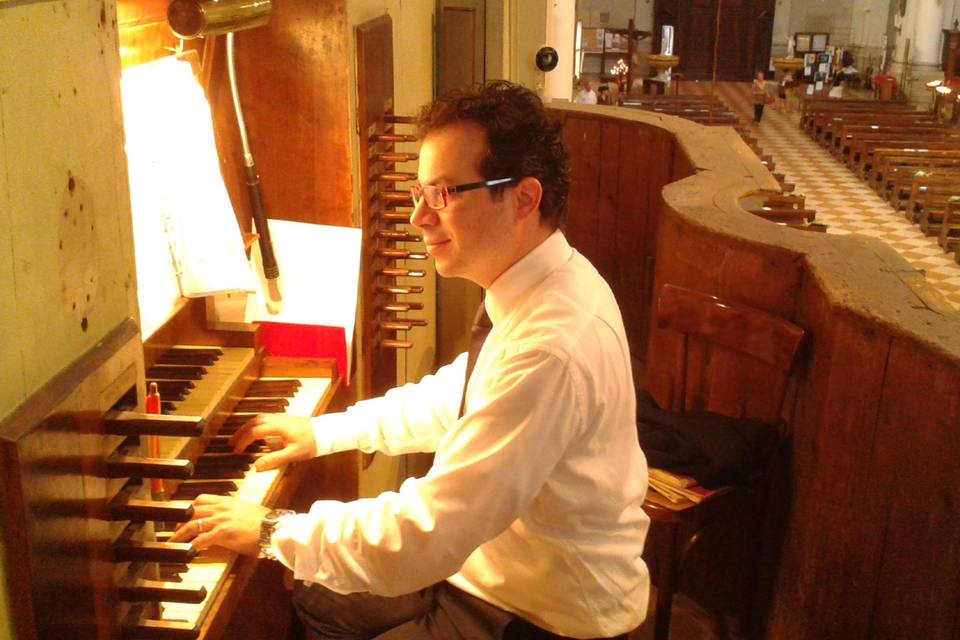 Organista in Chiesa