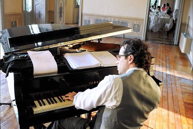 Pianista per aperitivo
