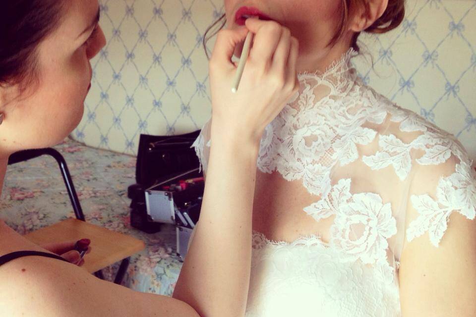 Backstage trucco sposa