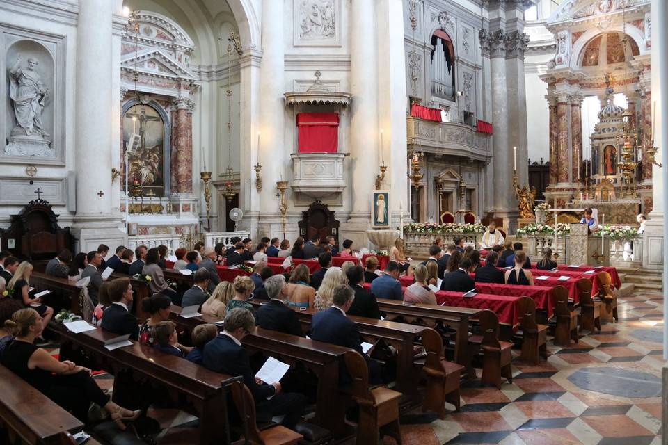 Cerimonia in chiesa