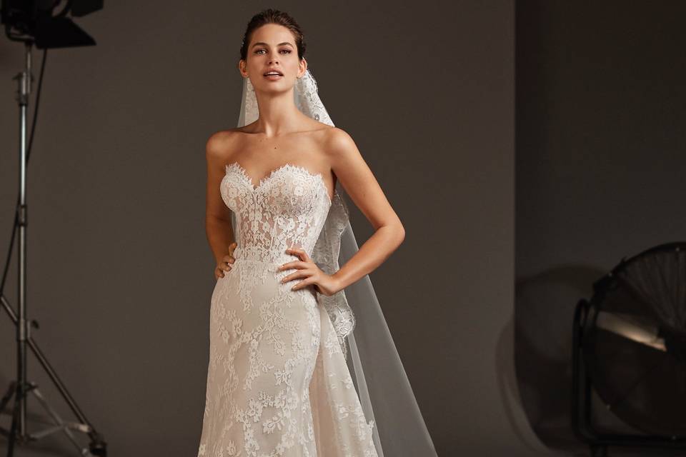 Pronovias 2020 mod. A186