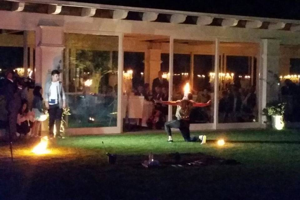 Mangiafuoco per cerimonie