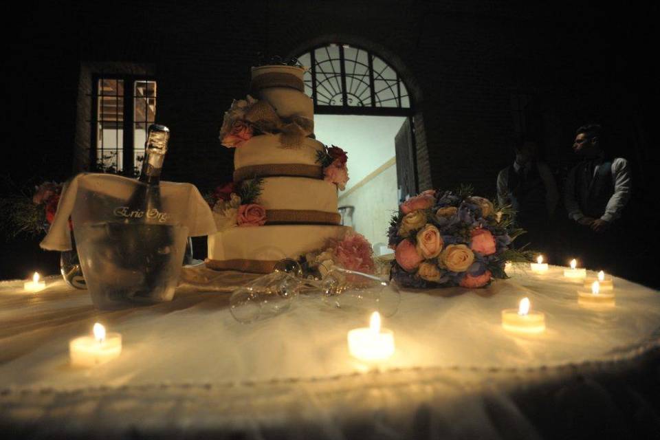 Cake table