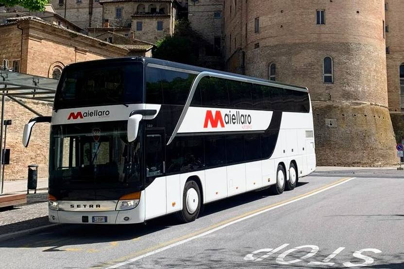 2 piani Setra S431DT 80 posti