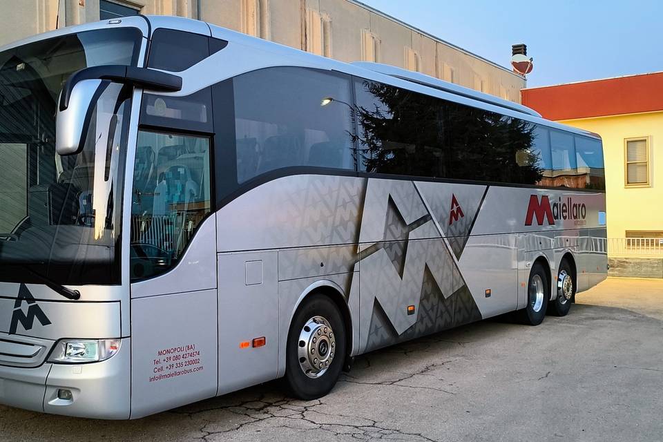 Mercedes Tourismo 58 posti