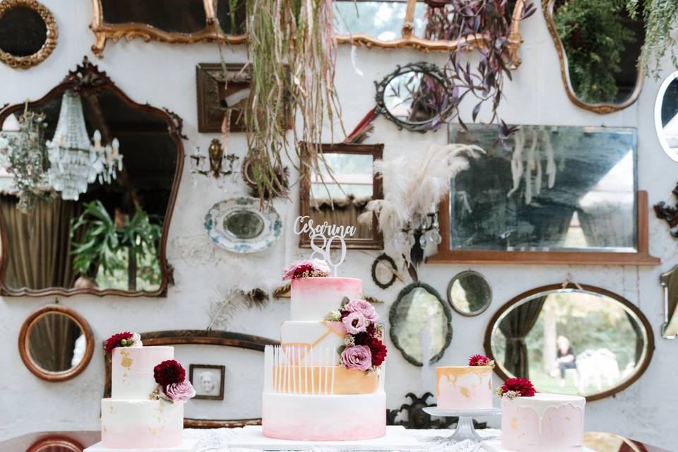 Cake table