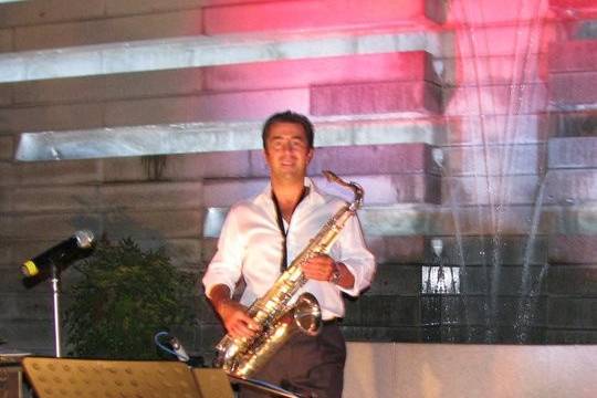 Giuseppe Norti Saxophonist - D.j.