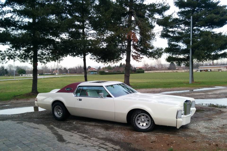 Lincoln Mark IV