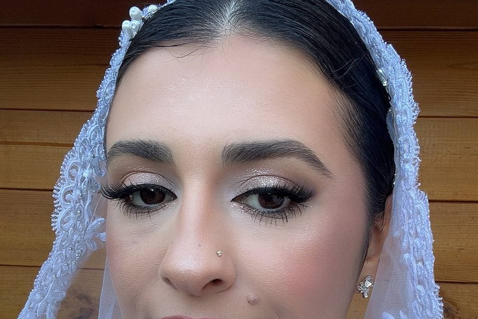 Bridal make-up