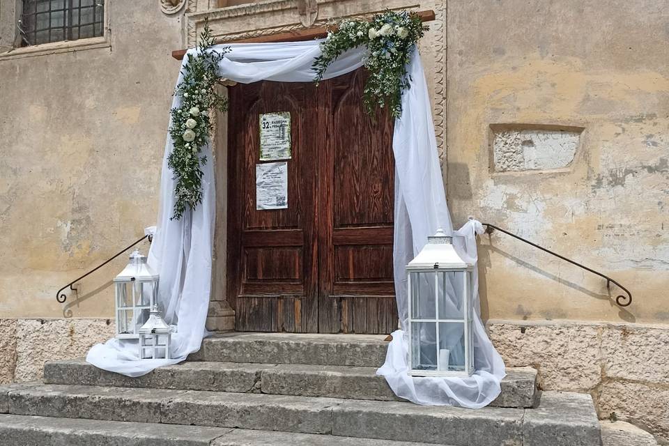 Wedding arch