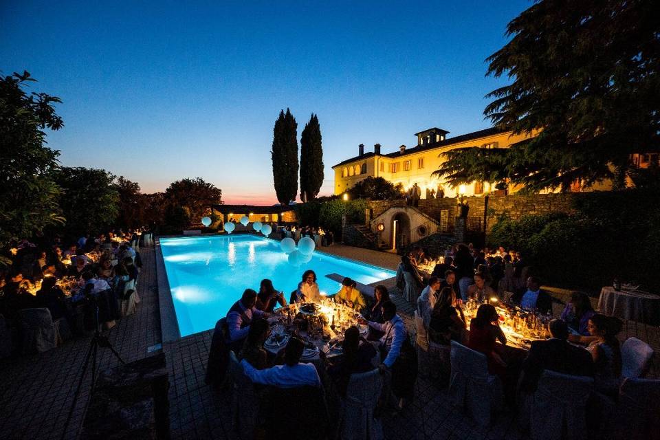 Cena in piscina