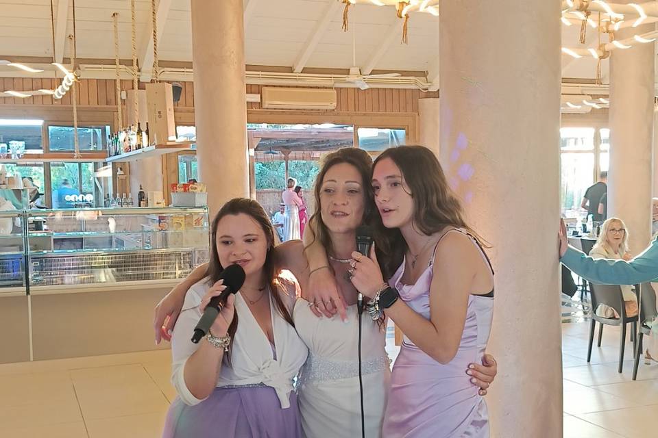 Un po' di karaoke