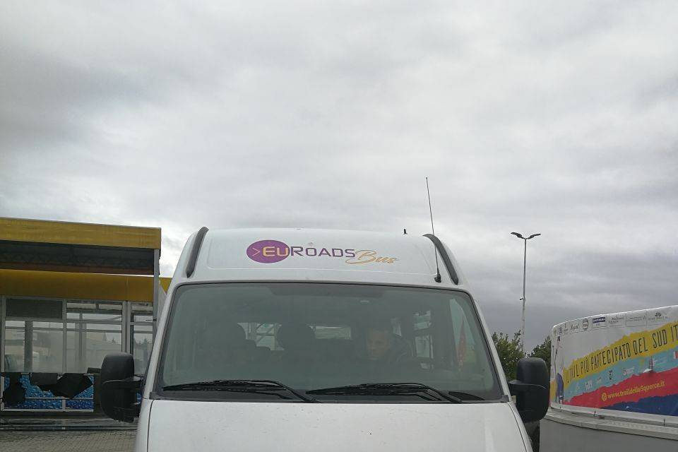 Euroads Bus