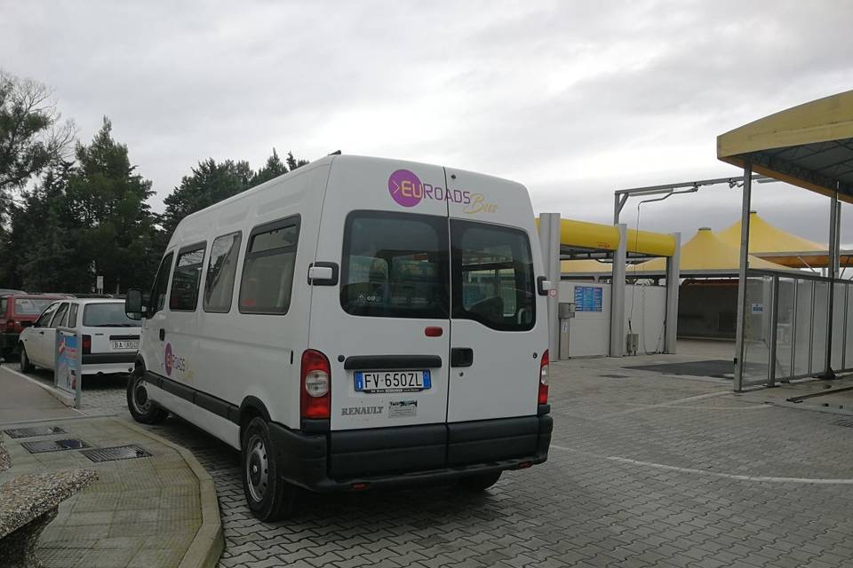 Euroads Bus