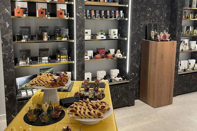 Armani Catering Consulta la disponibilit e i prezzi