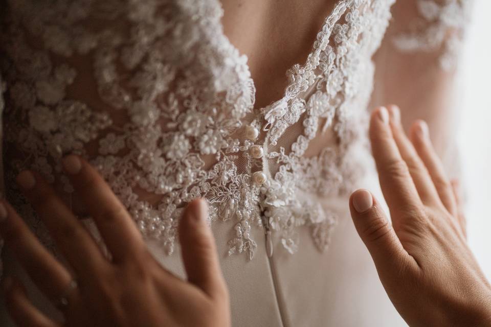 Dettaglio abito sposa
