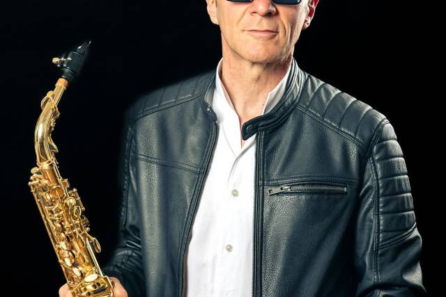 Federico Tozzi DJ e Sax