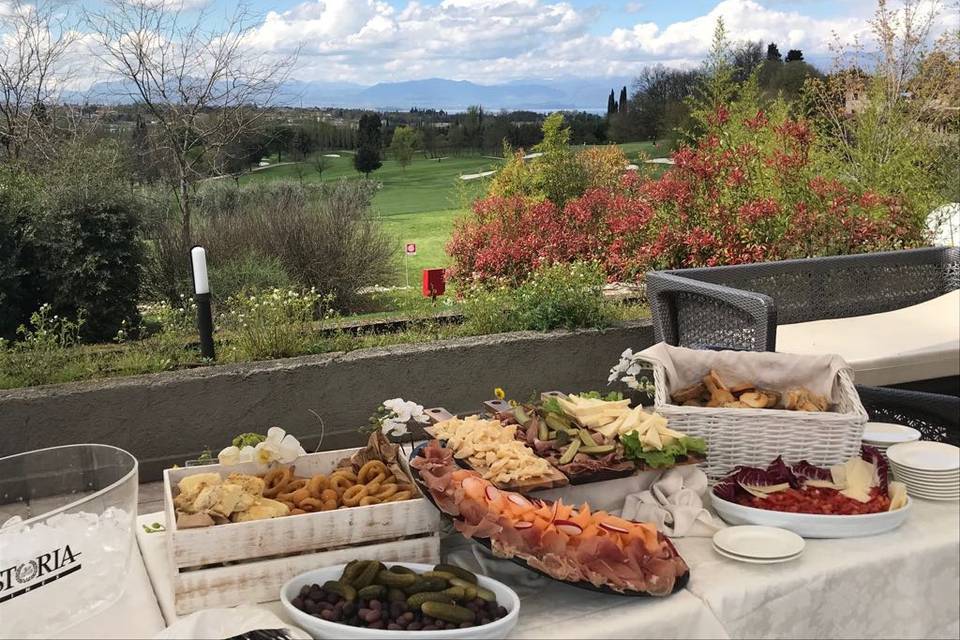 Buffet in terrazza