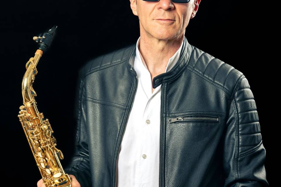Federico Tozzi DJ e Sax