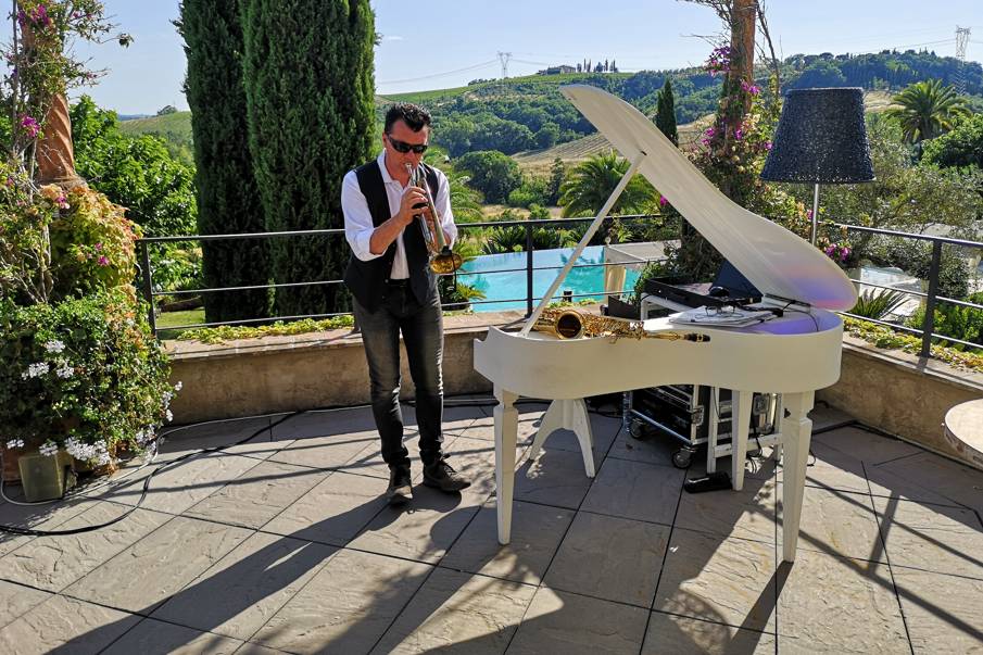 Federico Tozzi Sax Live DJ Animazione