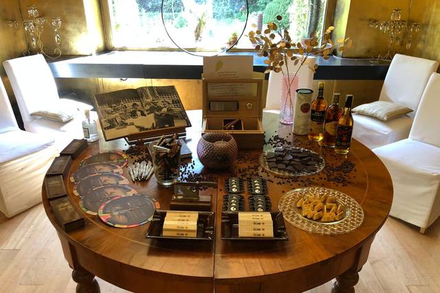 Cigar Corner - Wed 022