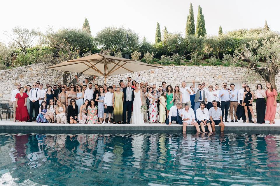 Aperitivo in piscina